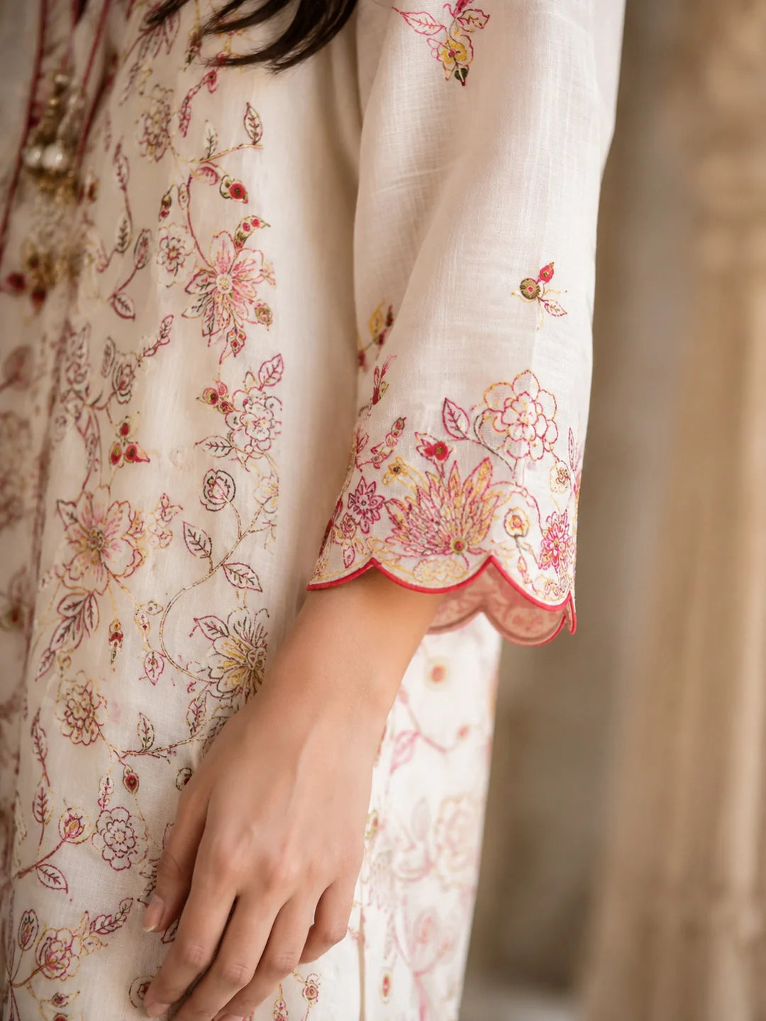 White Embroidered Kurta Set with Dupatta in Cotton