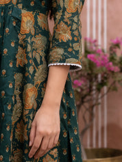 Emerald Green Printed Kurta Set & Dupatta in Cotton
