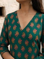 Green Floral Block Print Short Kurti with Criss-Cross Tie Sides in Cotton