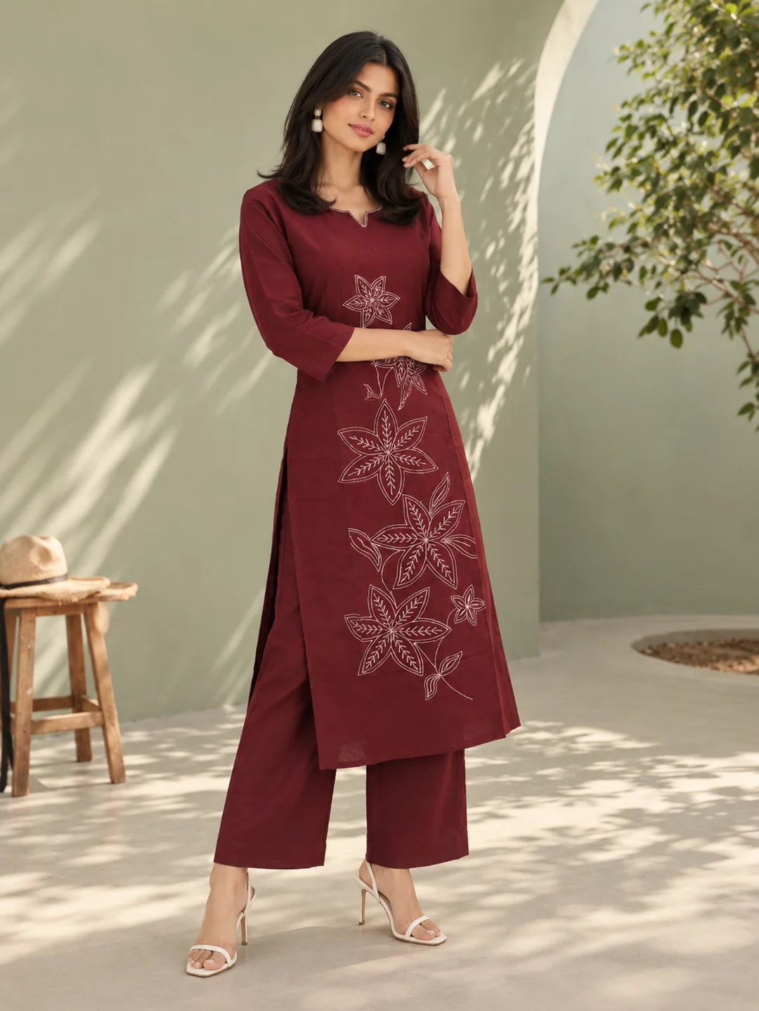 Conjunto Kurta verde pistacho con bordado floral en Mul Chanderi