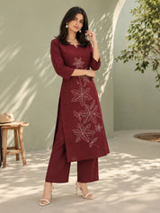 Conjunto Kurta verde pistacho con bordado floral en Mul Chanderi