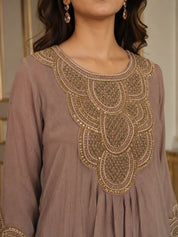 Conjunto coordinado de estampado Mughal multicolor en crepé de viscosa