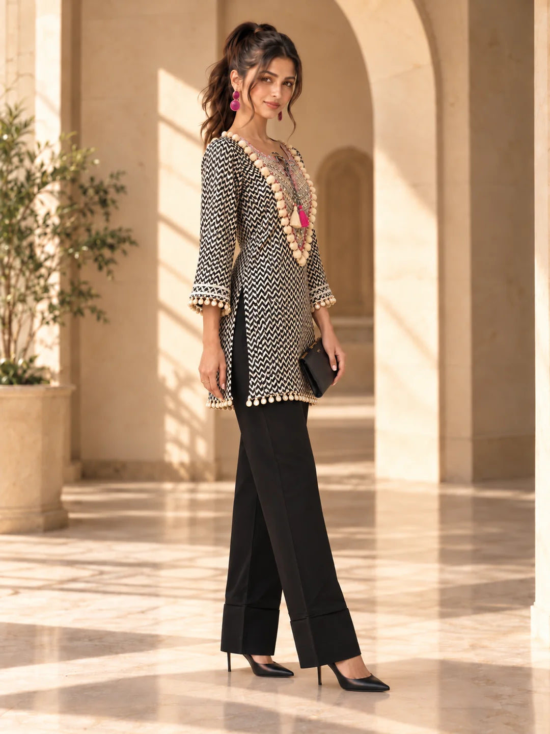 Conjunto coordinado bordado en blanco y negro de muselina