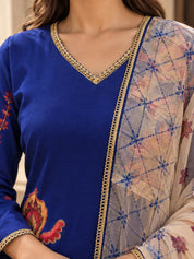 Conjunto de Kurta de 3 piezas bordado floral multicolor azul cielo en Mul Chanderi