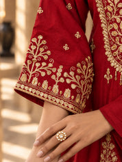 Red Foil Embroidered Kurta Set with Dupatta in Crepe