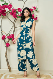 Bold Floral Teal Sleeveless Kurti-Pant Set