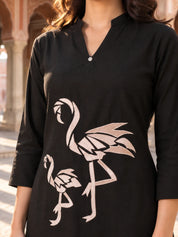 Conjunto de pantalón y kurti de algodón bordado negro