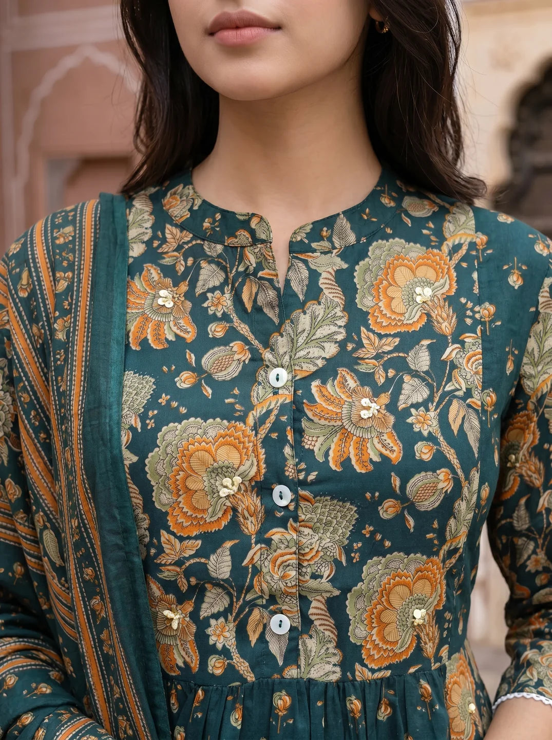 Emerald Green Printed Kurta Set & Dupatta in Cotton