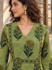 Green Floral Buta Print Kurta Set in Cotton