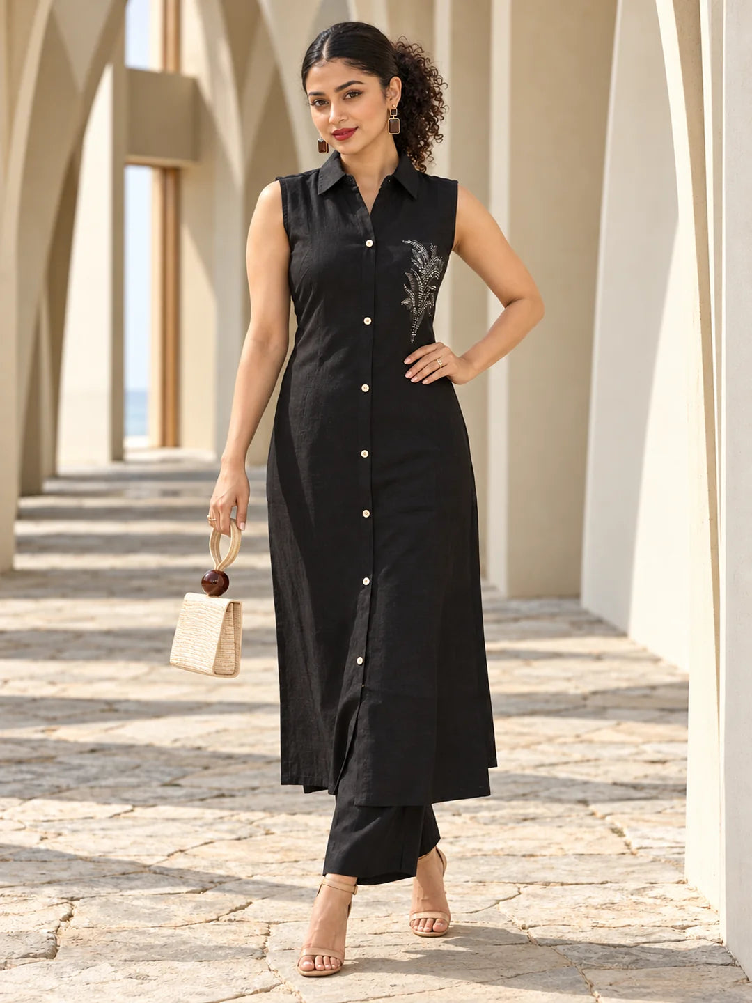 Black Sleeveless Sequin Detail Kurta Set in Vatican Fabric