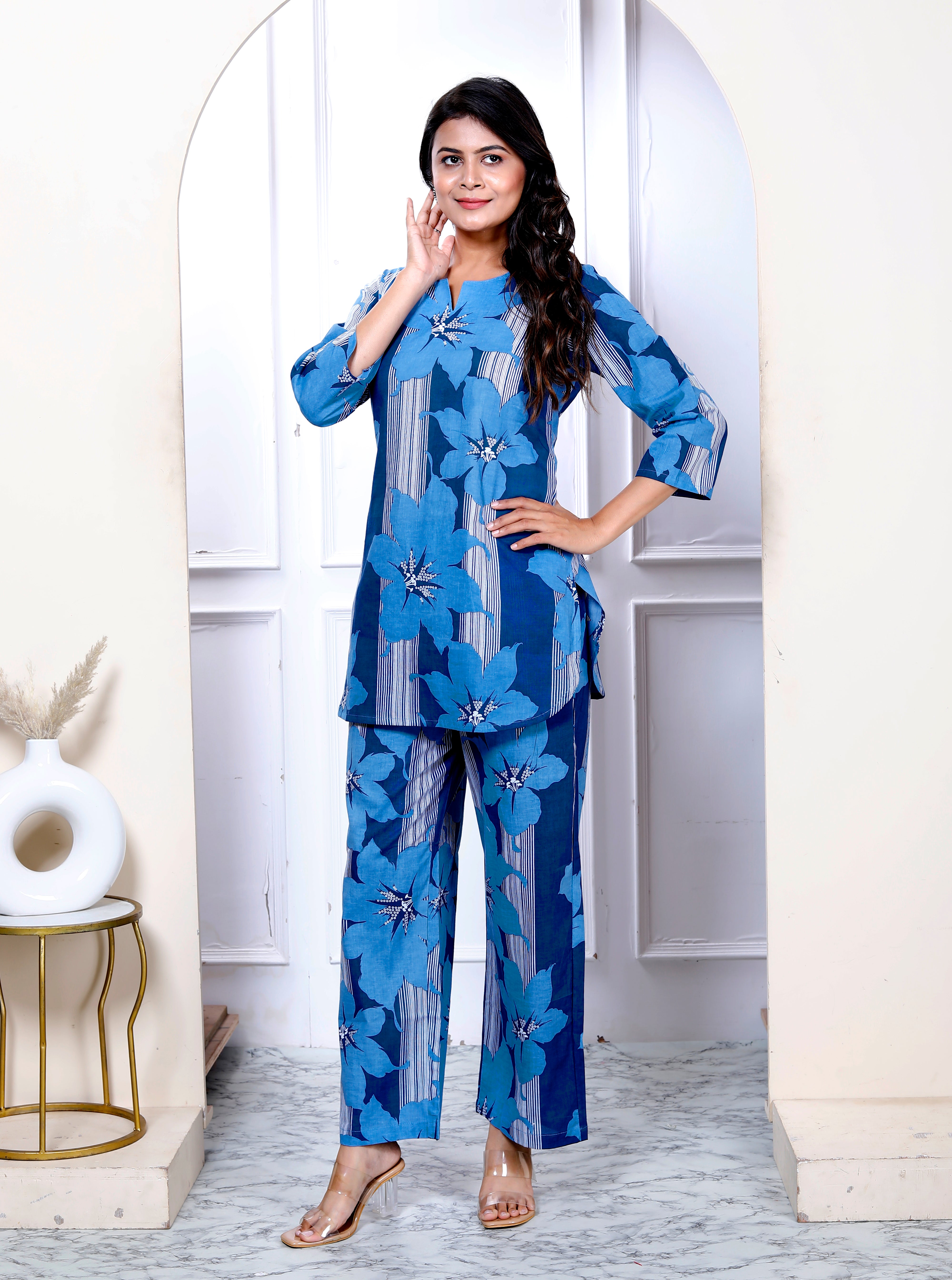 Navy Blue Cotton Cambric Floral Print Kurta With Pant