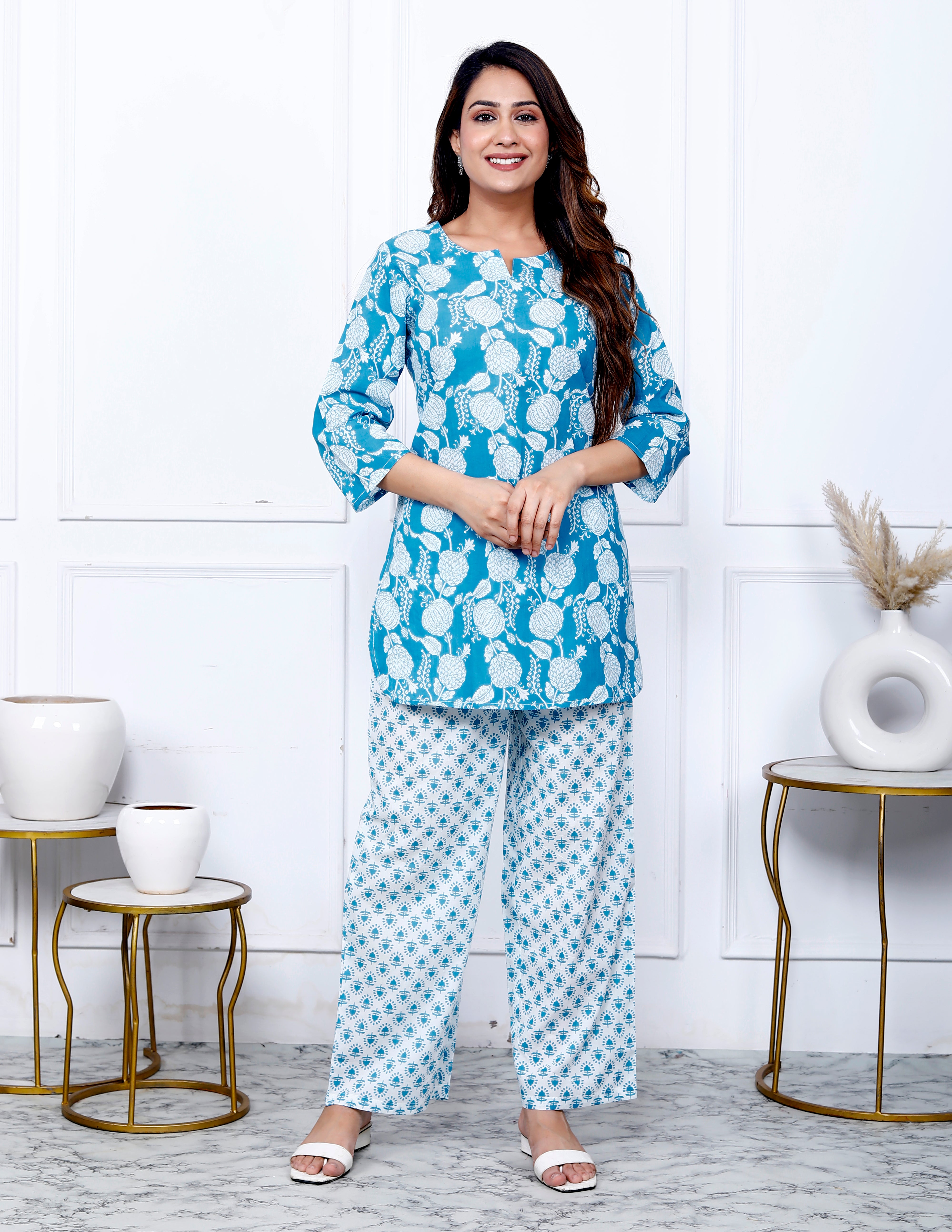 Blue Cotton Botanical Printed Kurta With Pant