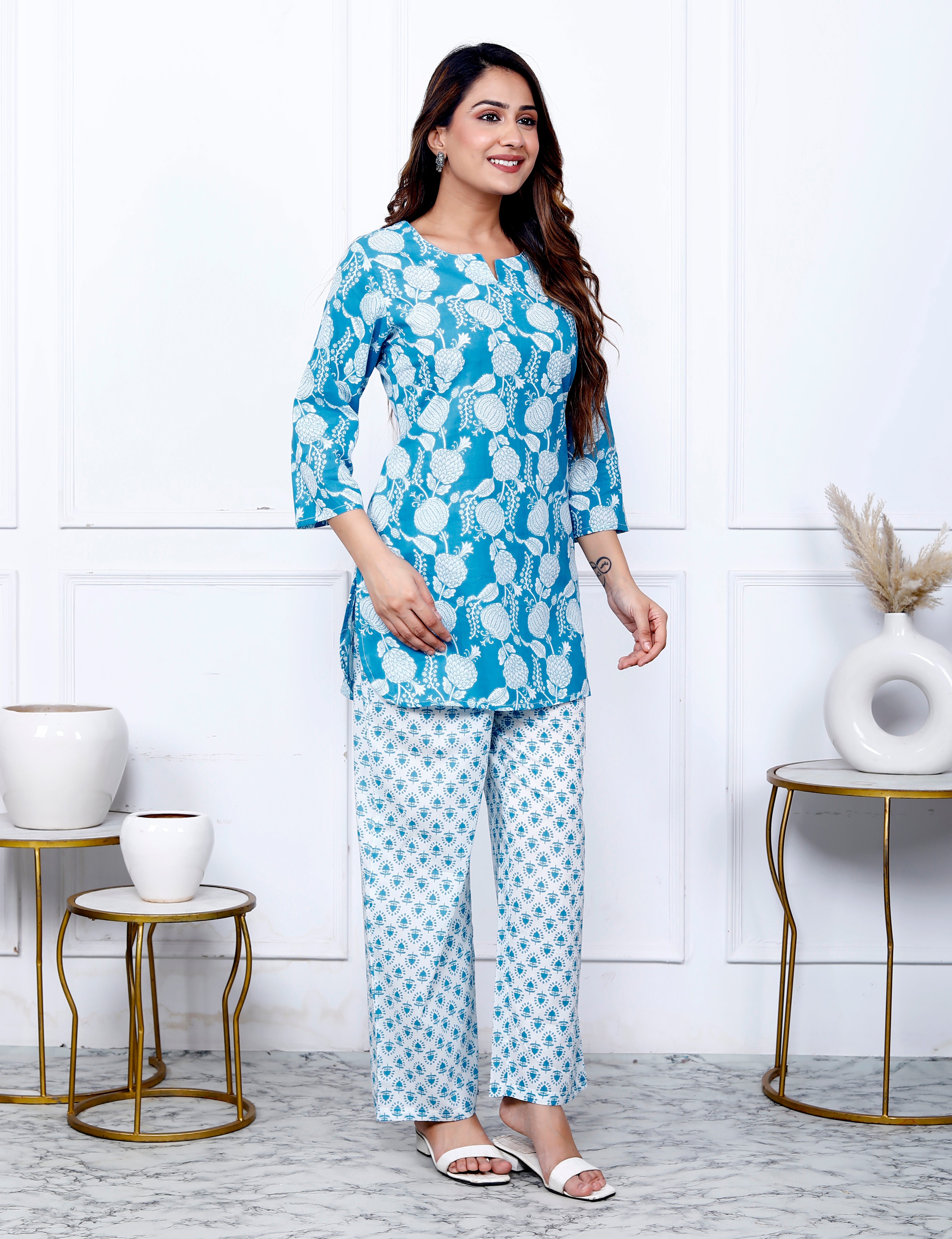 Blue Cotton Botanical Printed Kurta With Pant