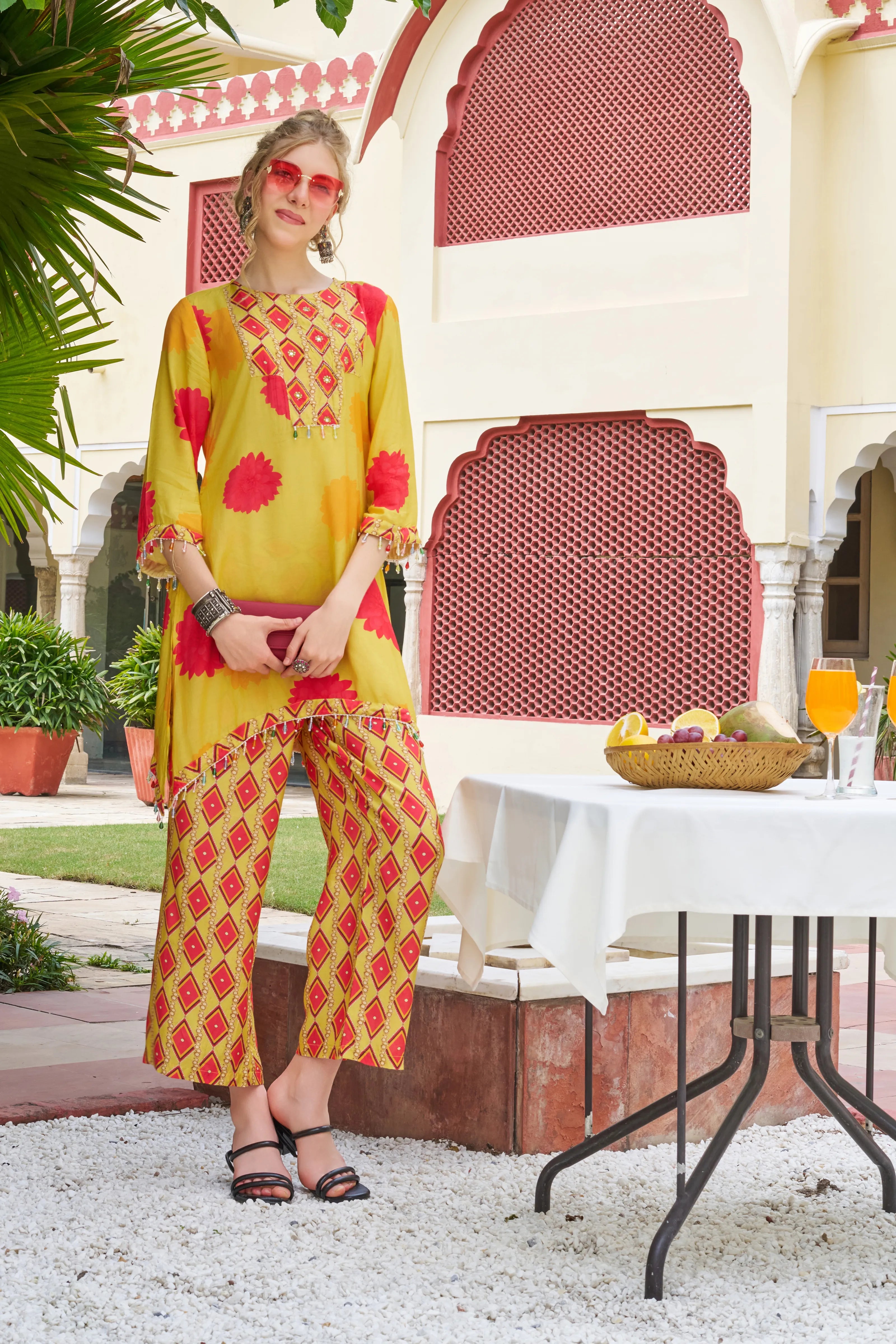 Yellow Floral & Diamond Motifs Muslin Ethnic Kurta Set