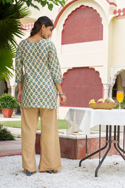 Blue & Green Floral V-Neck Cotton Cambric Kurta