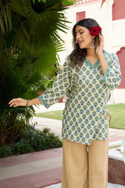 Blue & Green Floral V-Neck Cotton Cambric Kurta