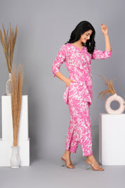 Pink Floral Printed Cotton Kurta With Pant