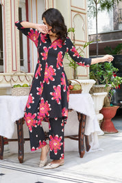 Black Base Red Floral Motifs Cotton 3/4th Sleeve Kurta Set