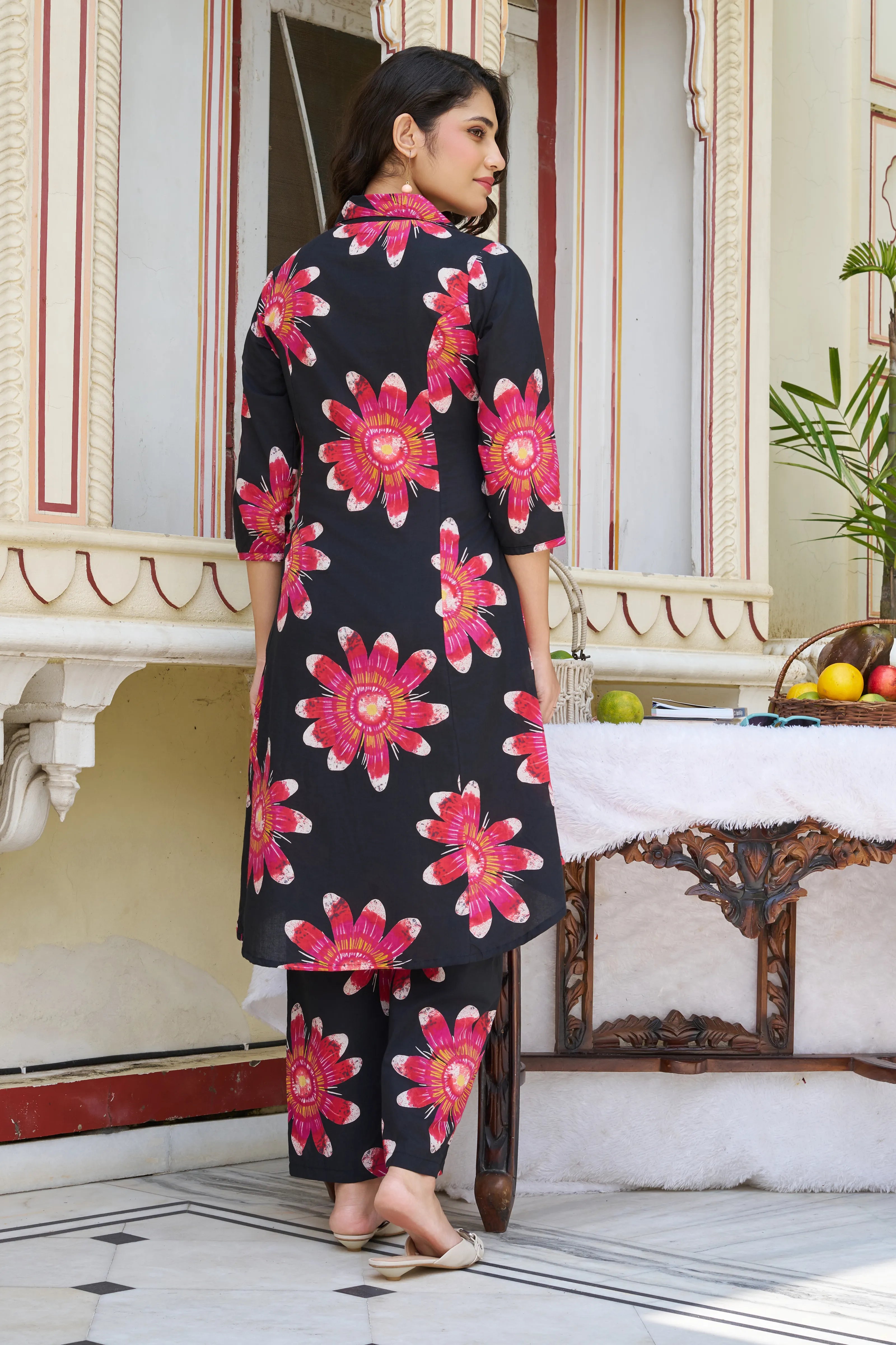 Black Base Red Floral Motifs Cotton 3/4th Sleeve Kurta Set
