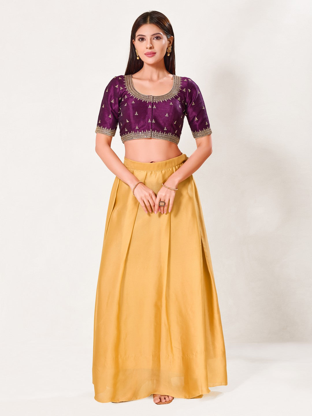 Round Neck Machine Embroidery Wedding Wear Blouse