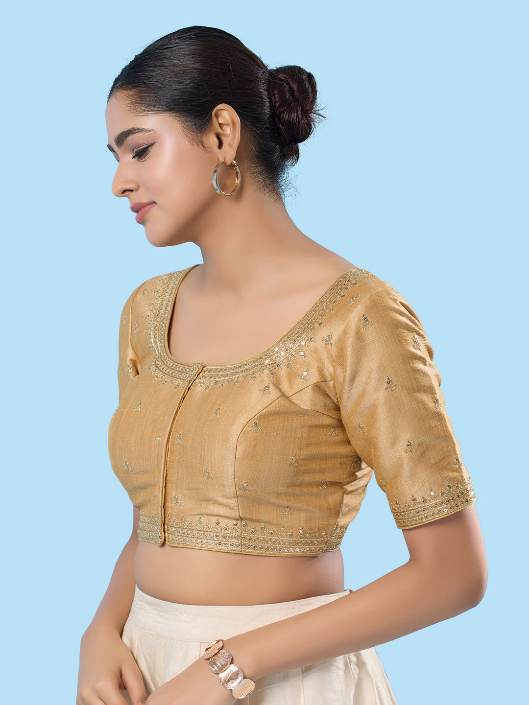 Round Neck Machine Embroidery Wedding Wear Blouse