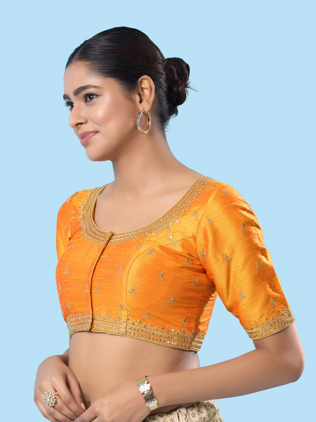 Round Neck Machine Embroidery Wedding Wear Blouse