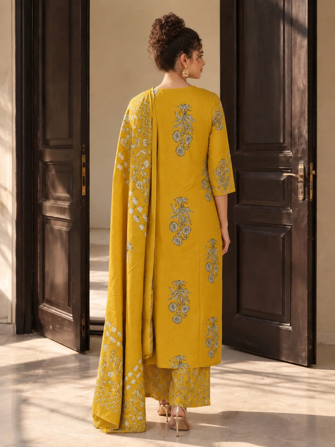 Yellow Embroidered Neck Floral Buta Kurta Set with Printed Dupatta in Cotton
