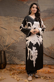 Black Bold Floral Printed Rayon kurta set