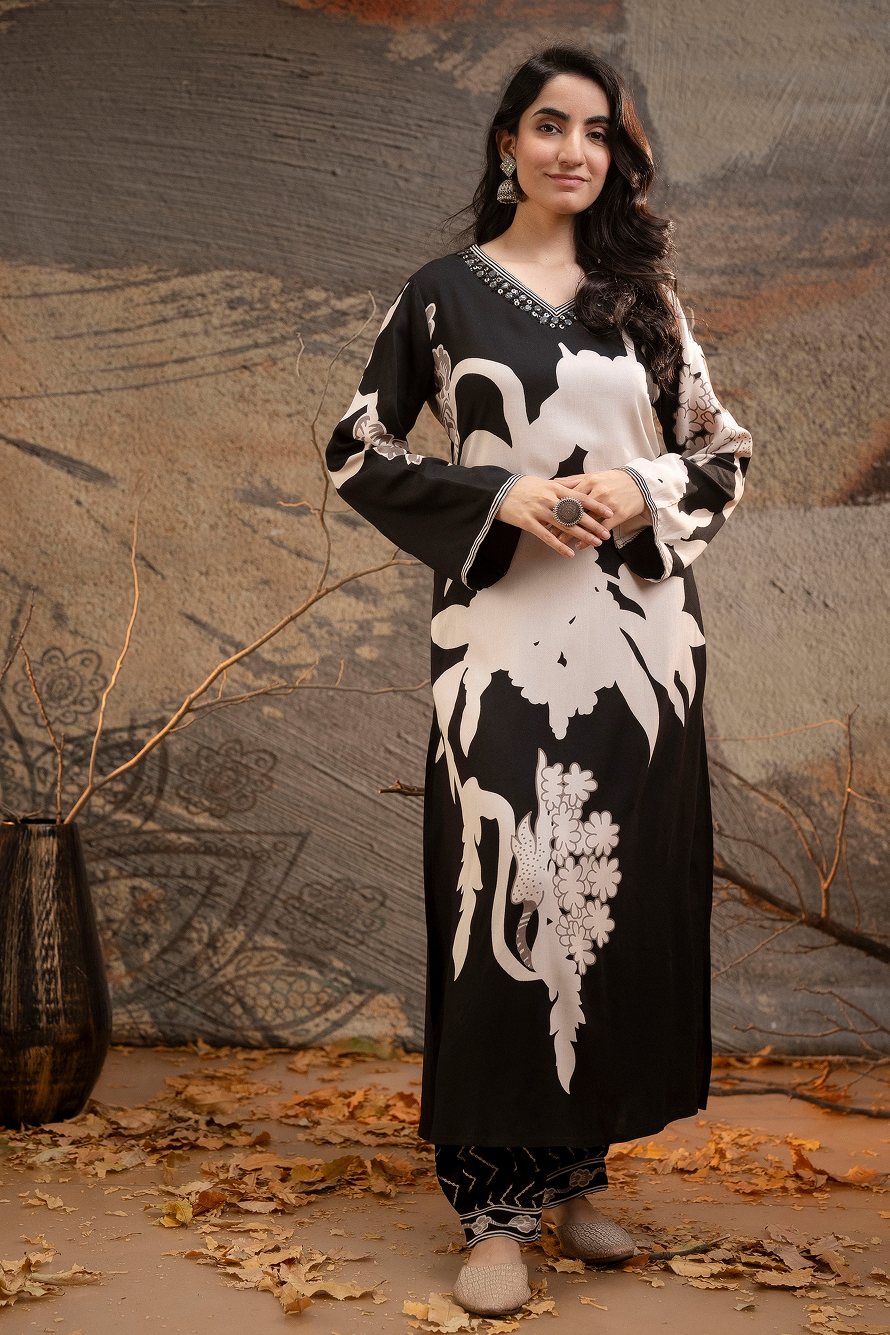 Black Bold Floral Printed Rayon kurta set