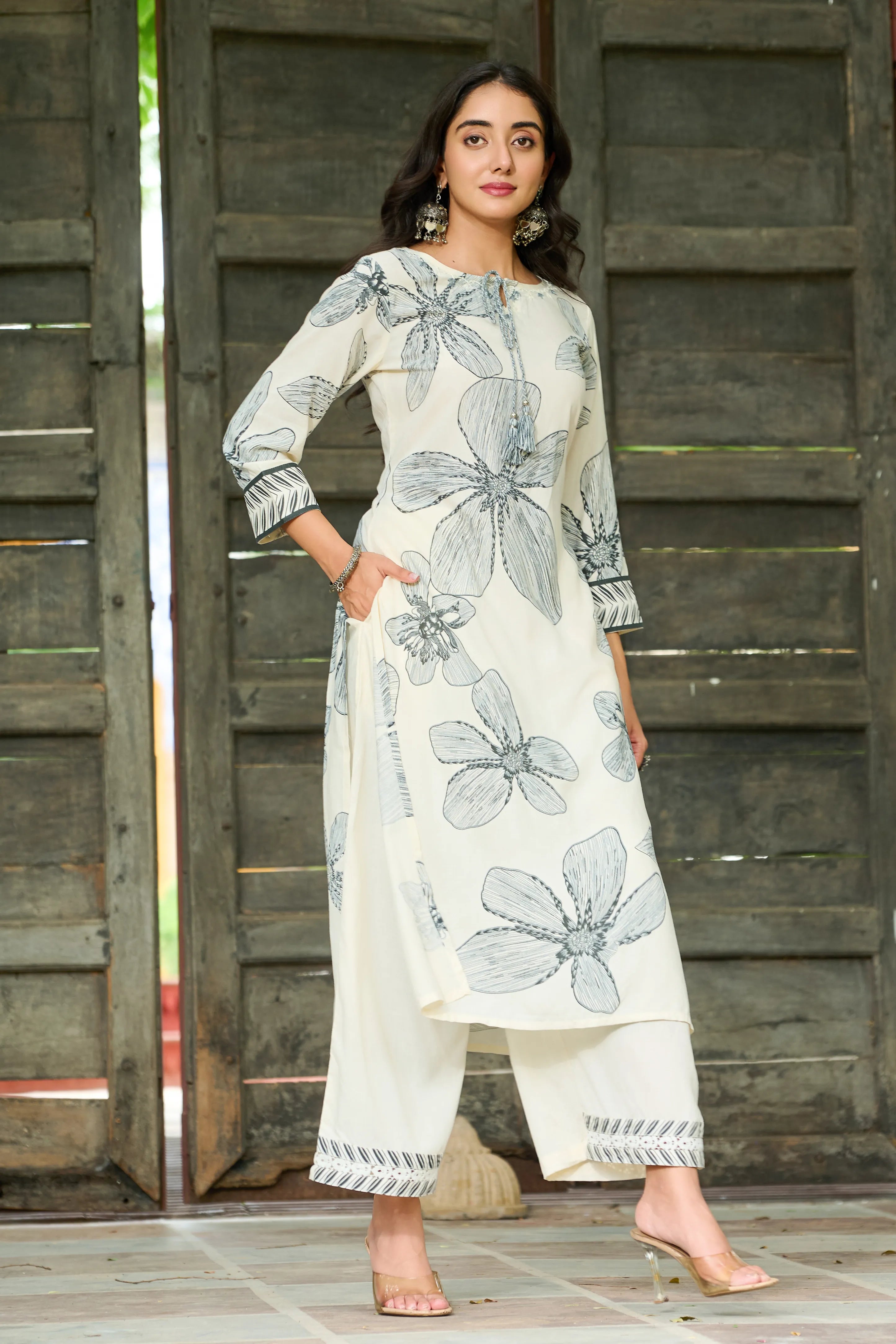 Monochrome Leaf Motif Embroidered Rayon Kurta Set