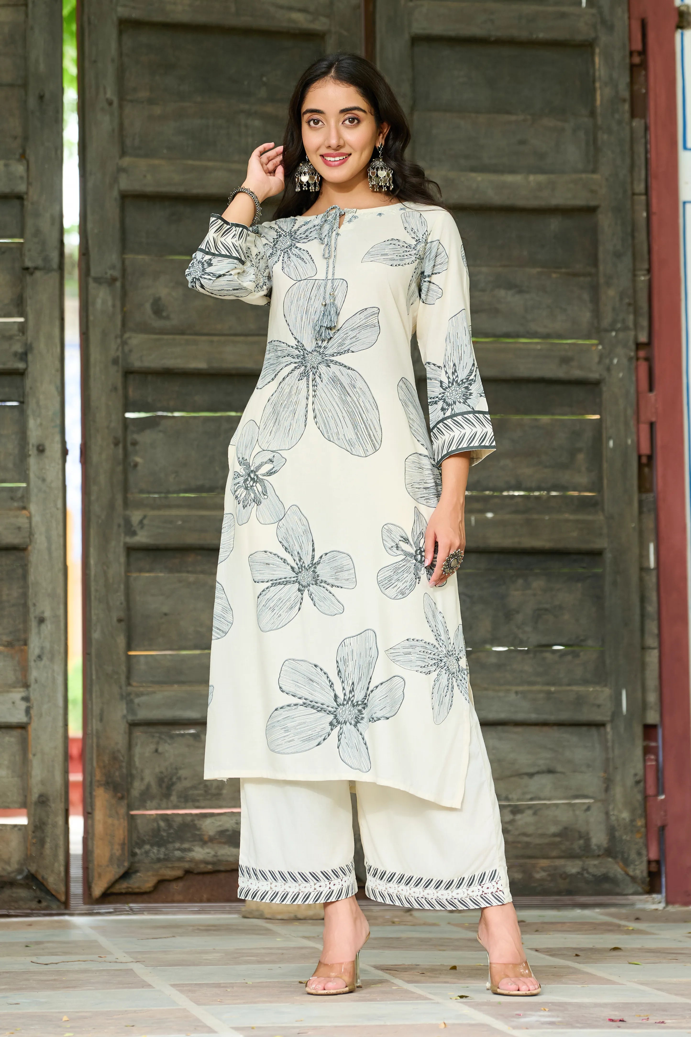 Monochrome Leaf Motif Embroidered Rayon Kurta Set
