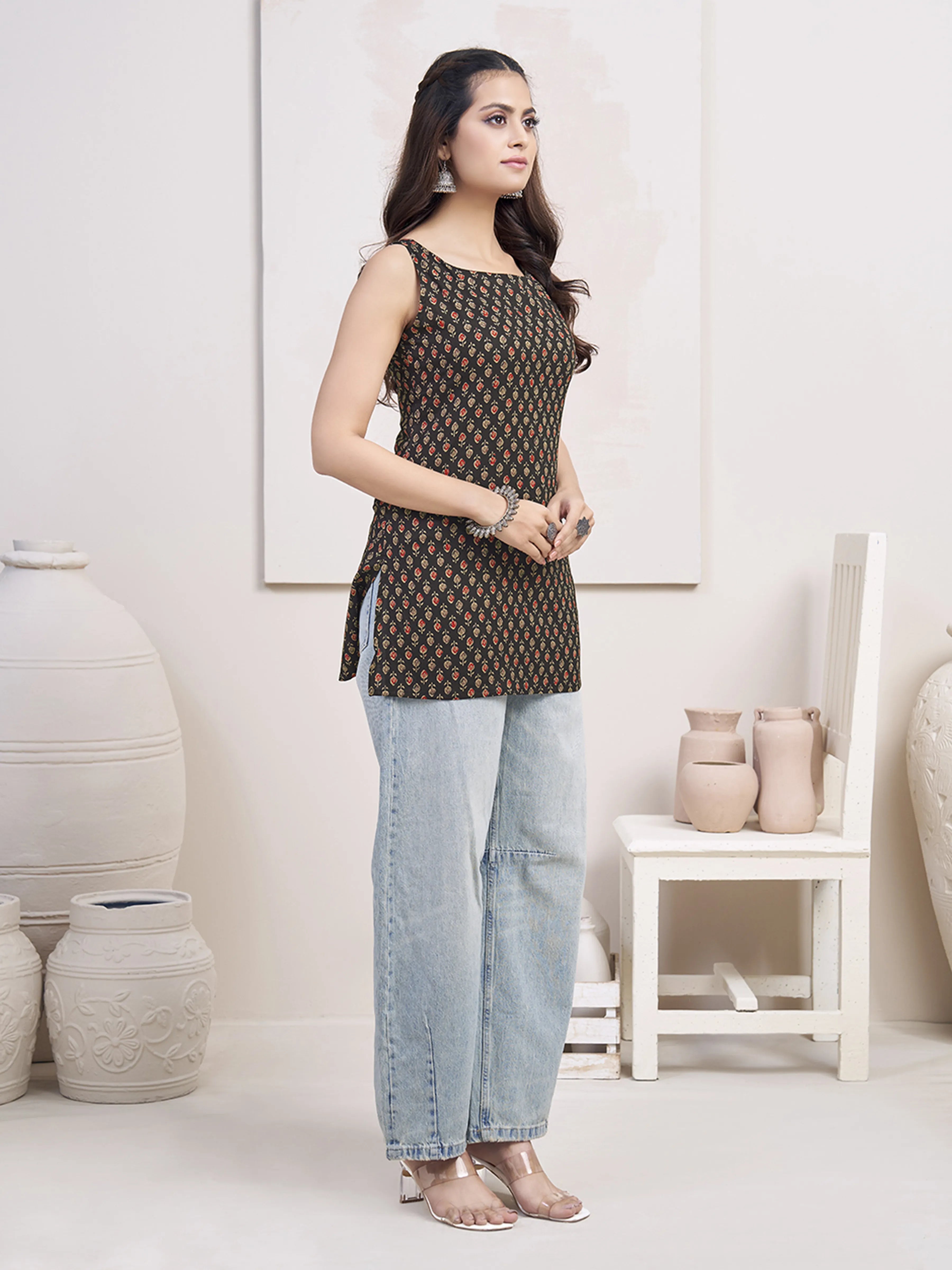 Black Base & Red Motif Block Printed Sleeveless Short Kurti in Cotton