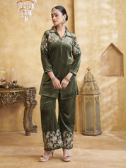 Zari Embroidered Velvet Co-ord Set in Fern Green