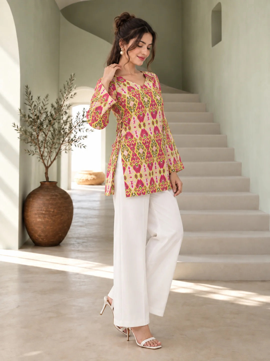 Multicolour Squared V-Neck Criss-Cross Tie Short Kurti in Cotton