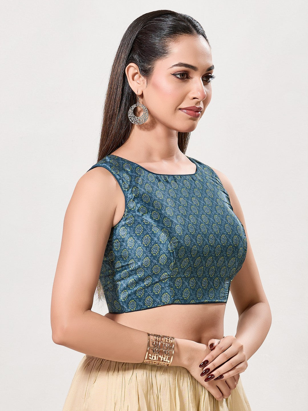 Bandhani Printed High Neck Blouse