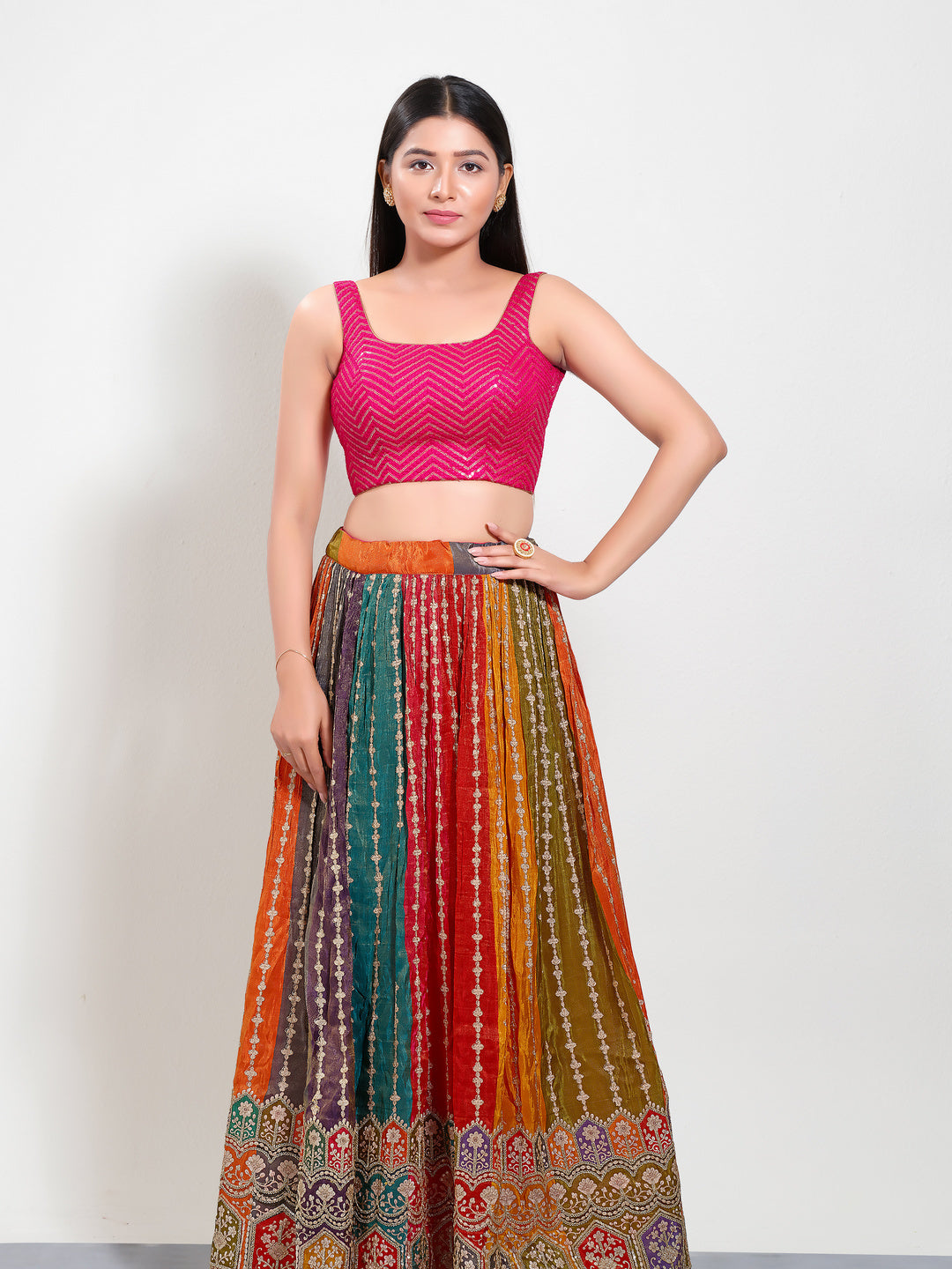Sequence Zig Zah Thread Round Neck Blouise