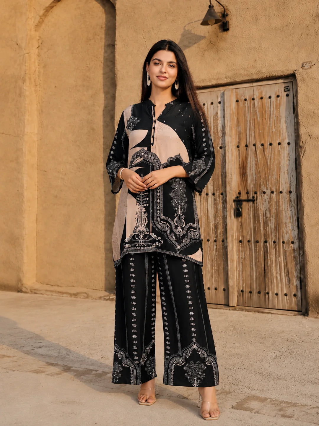 WarmCourtyardPaisleyFashionPortrait_result.webp