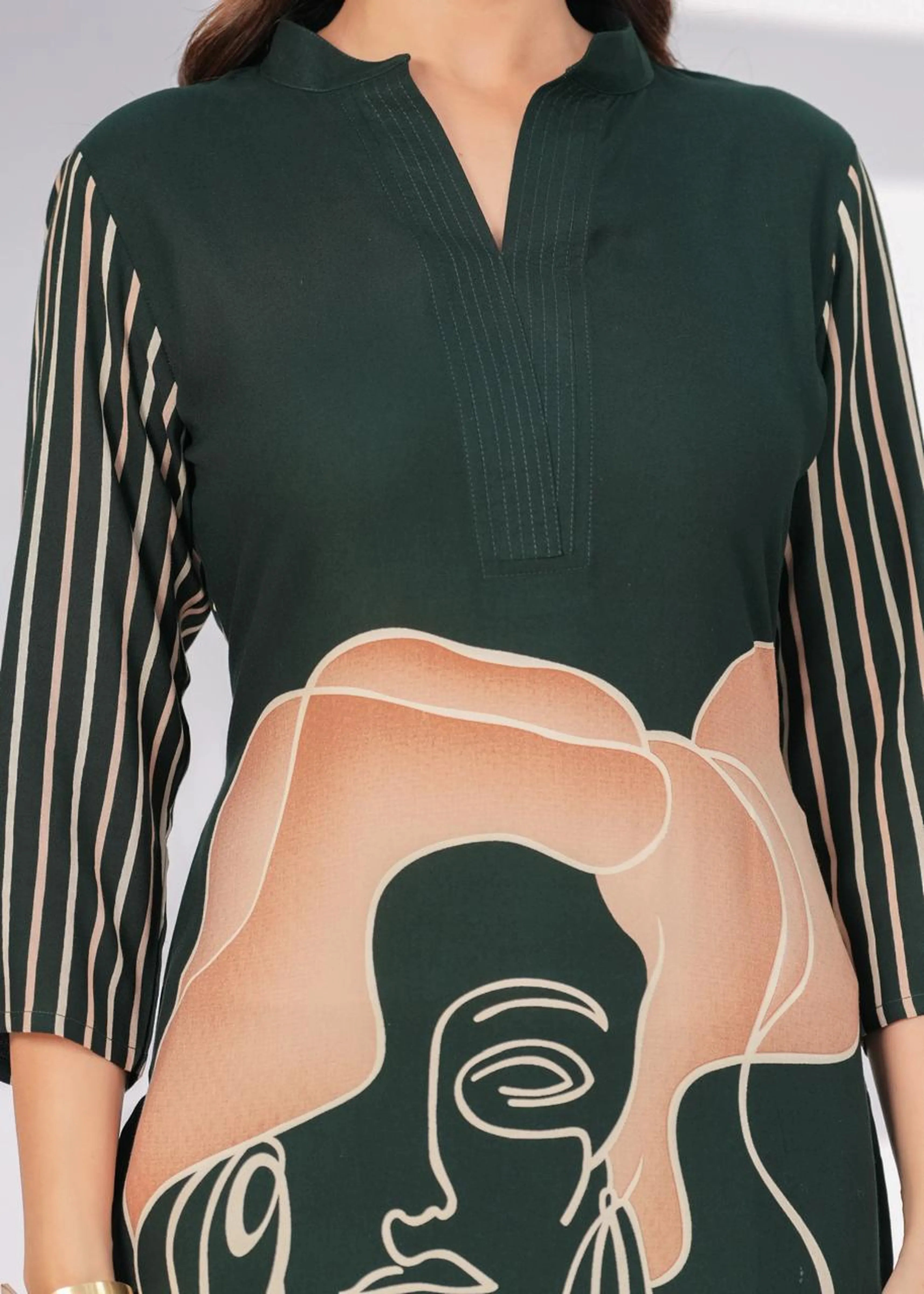 Dark Green Free Hand Face Art Kurta Set