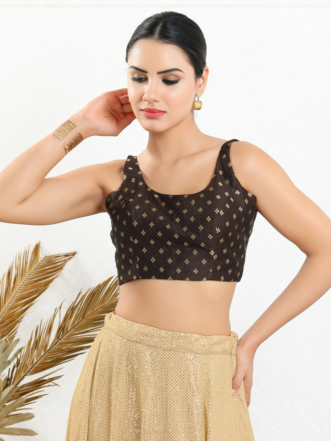 Signature Round Neck Butti Sleeveless Blouse