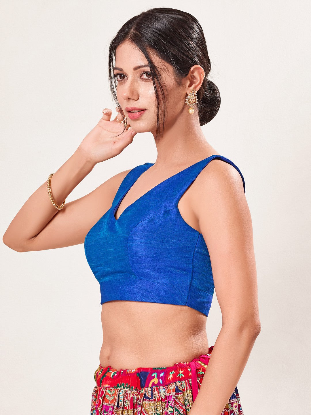 Vamas V Neck Yoke Solid Sleeveless Blouse