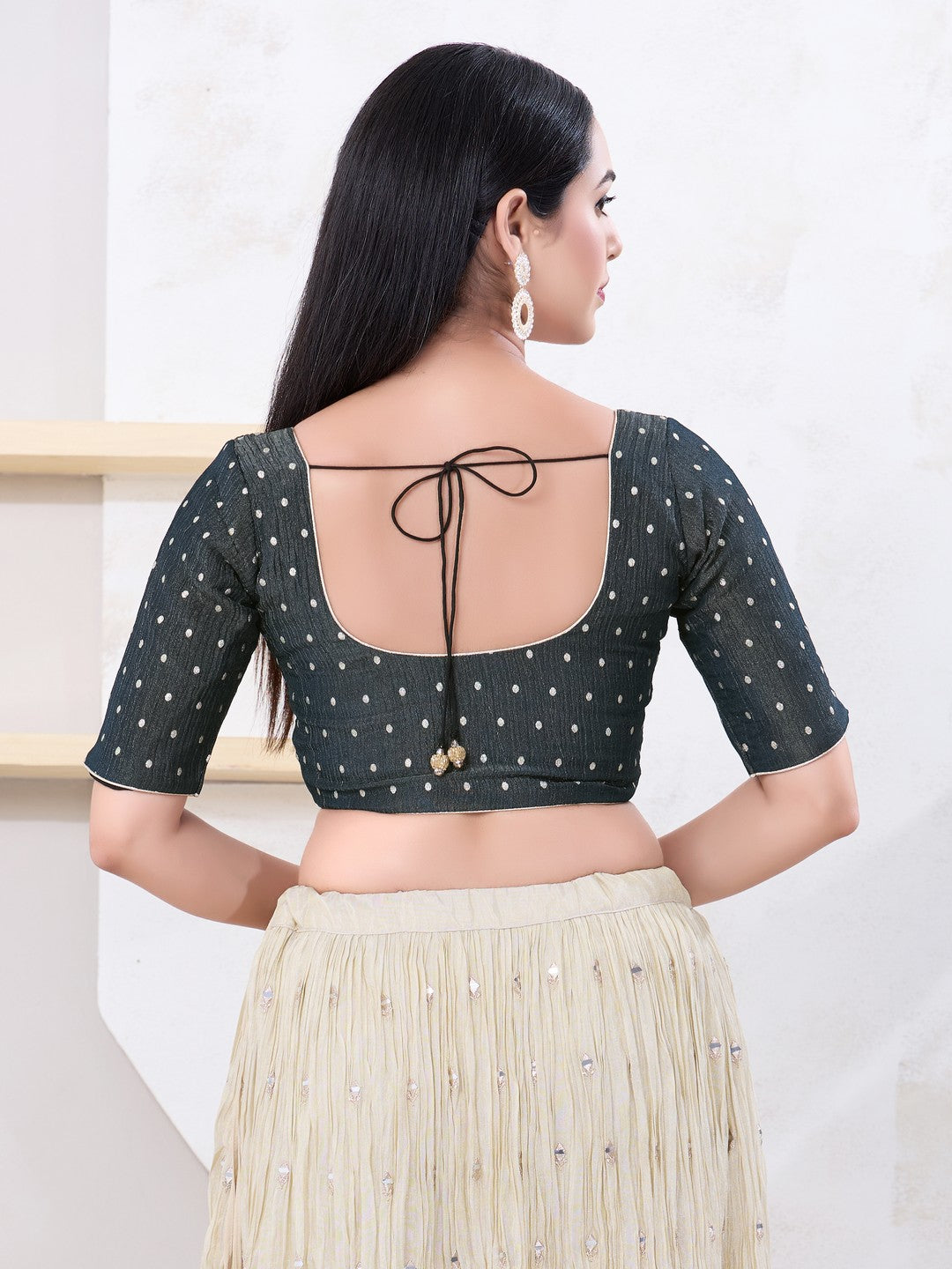 Tissue Burri Round Neck Piping Blouse