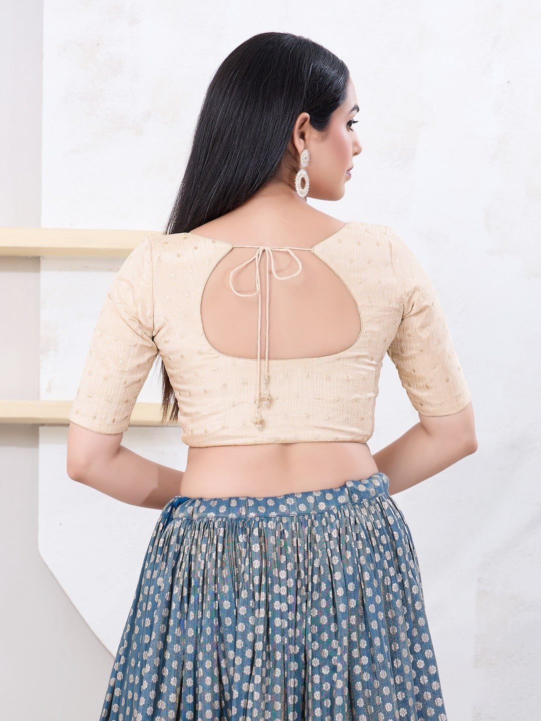 Tissue Burri Round Neck Piping Blouse