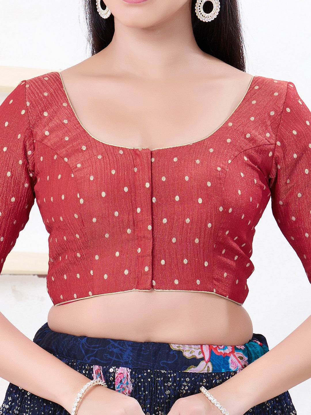 Tissue Burri Round Neck Piping Blouse