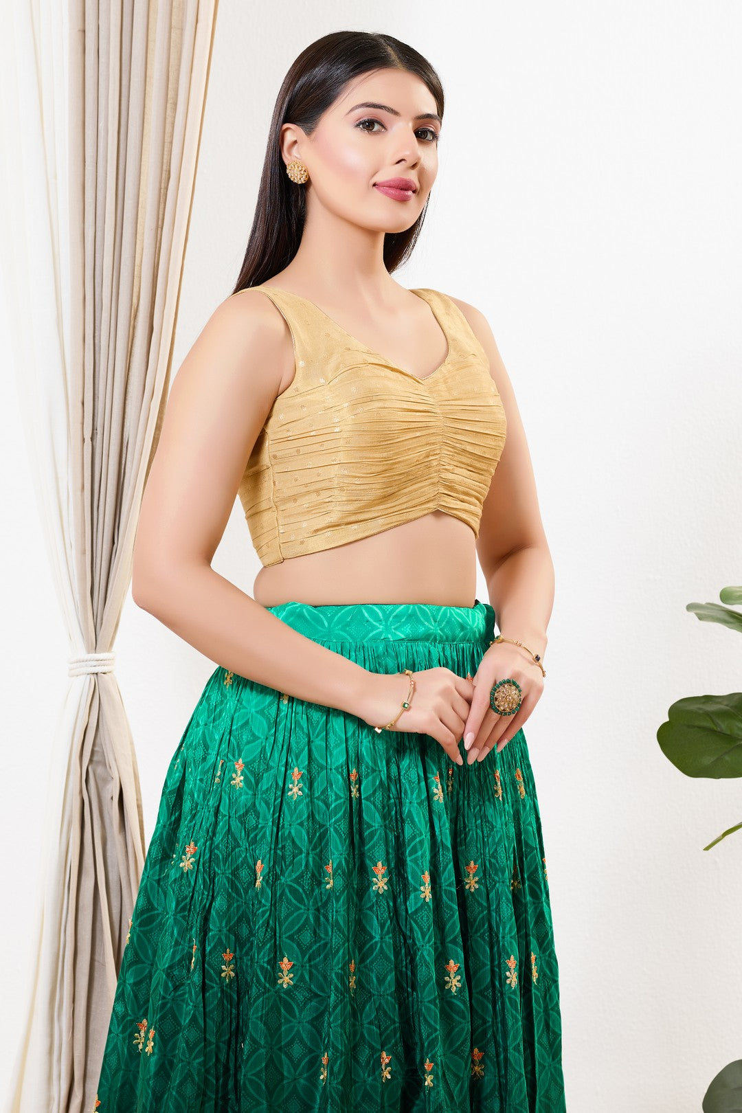 Tissue Butti Rouching Pattern Blouse