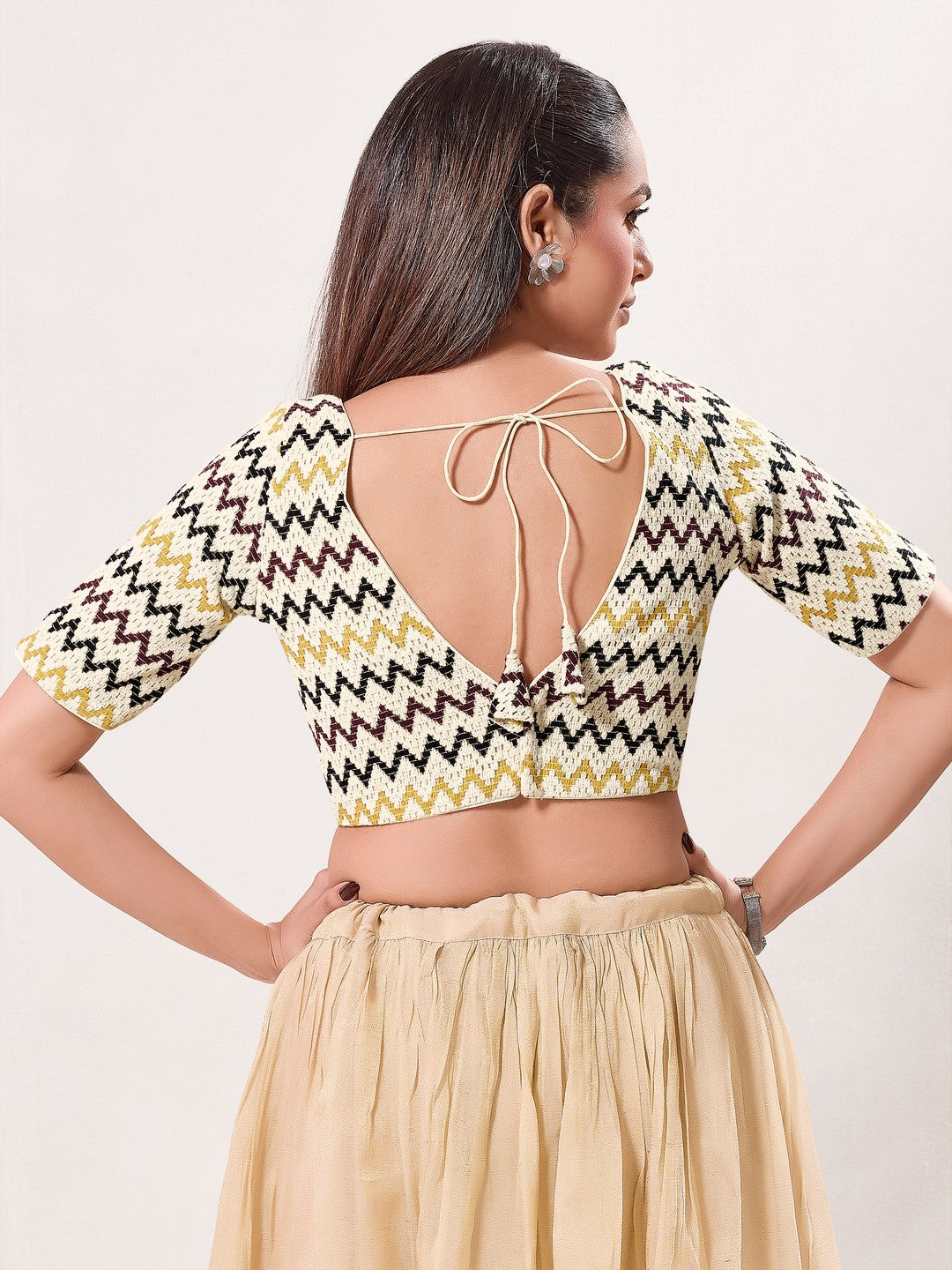 Zigzag Crocheo Elbow Sleeves Blouse
