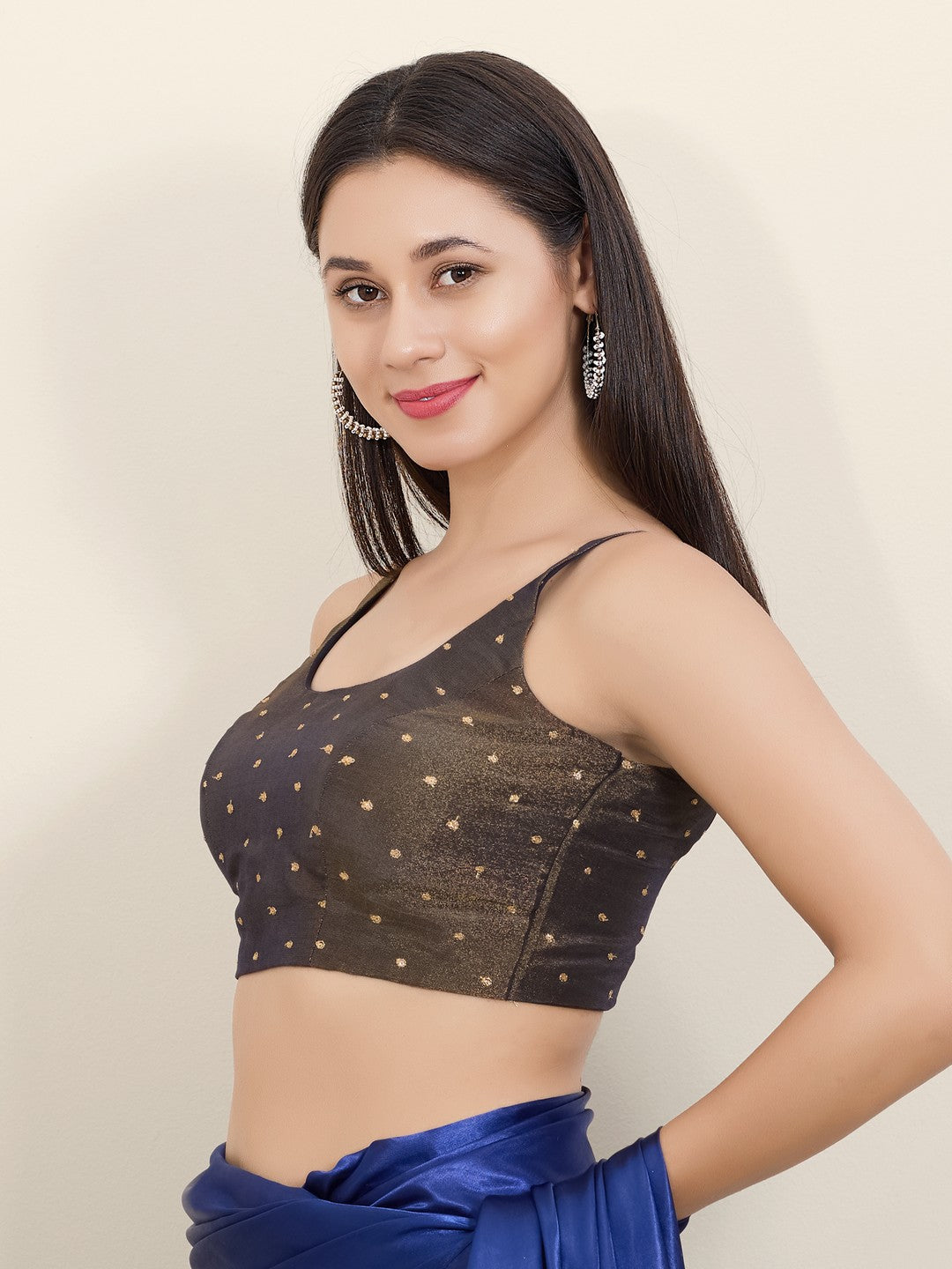 Sleeveless Tissue Butti Round Neck Blouse