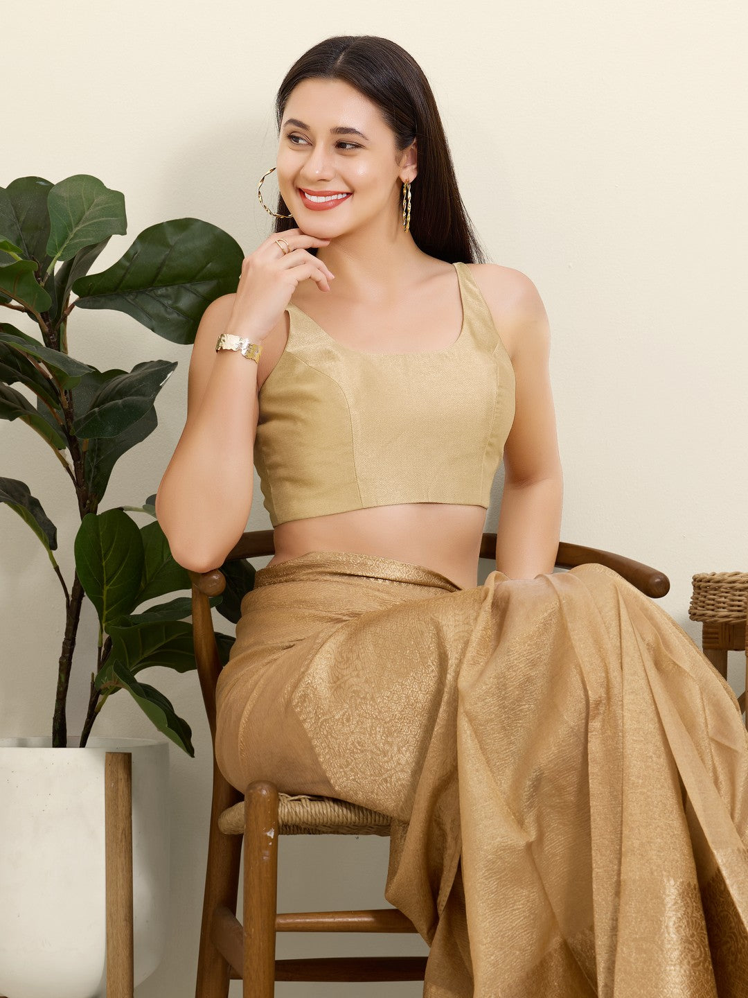 Sleeveless Round 2 Tone Blouse
