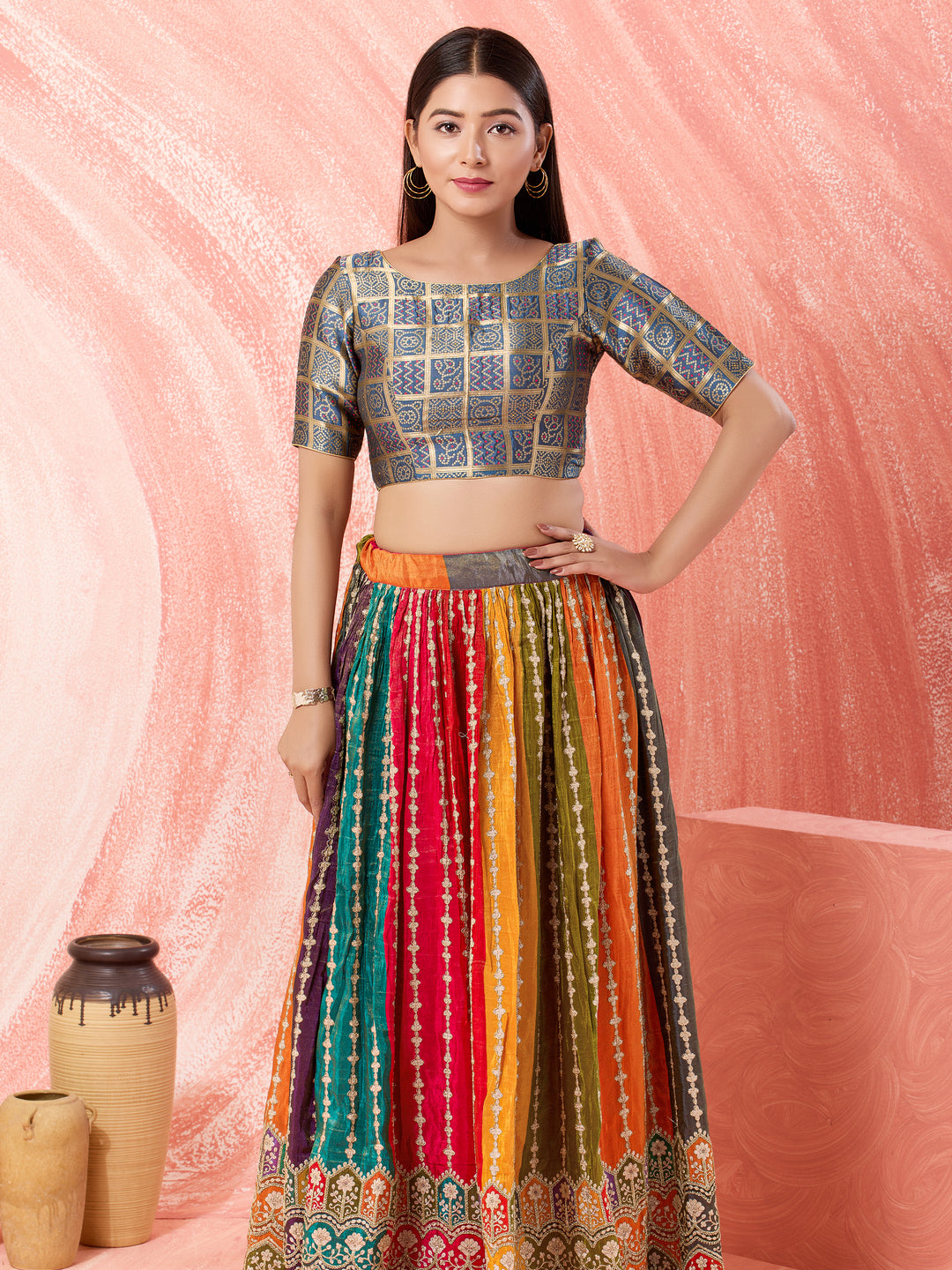 Quare Bandhani Weaved Brocade High Neck Blouse