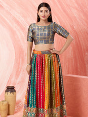 Quare Bandhani Weaved Brocade High Neck Blouse