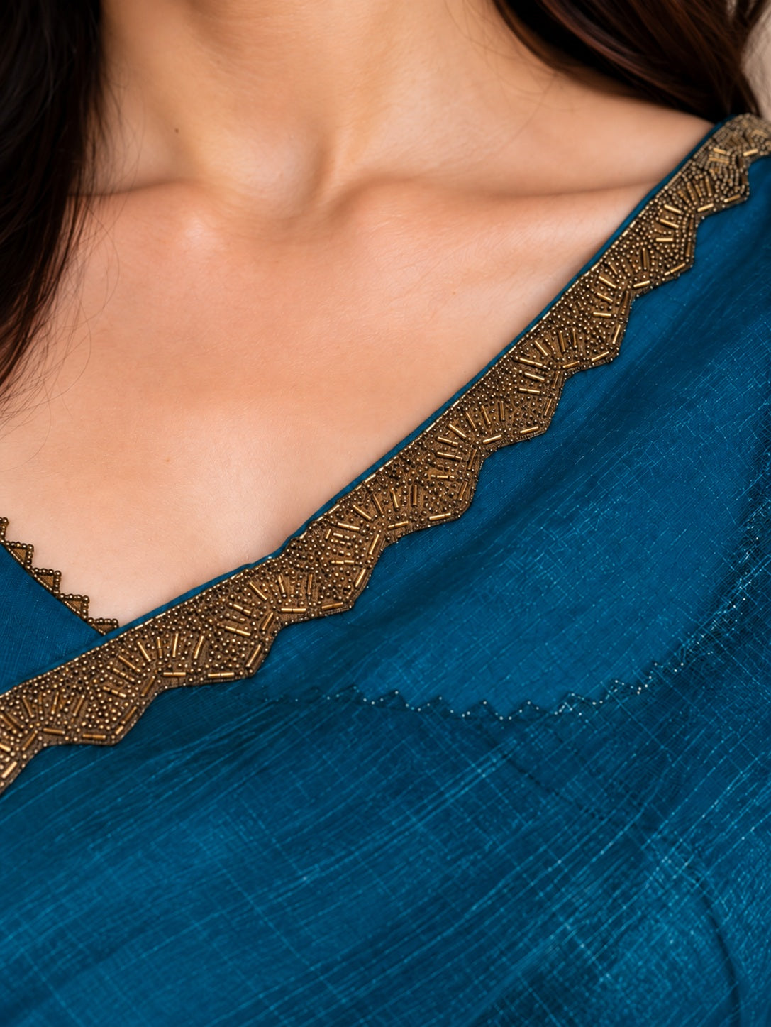Vervee Couture Women Teal Solid Tissue Saree